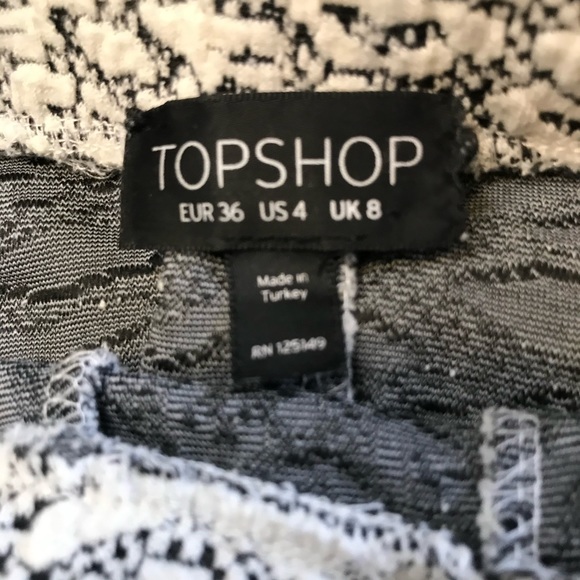 Topshop mini skater skirt 💕 - Picture 3 of 3